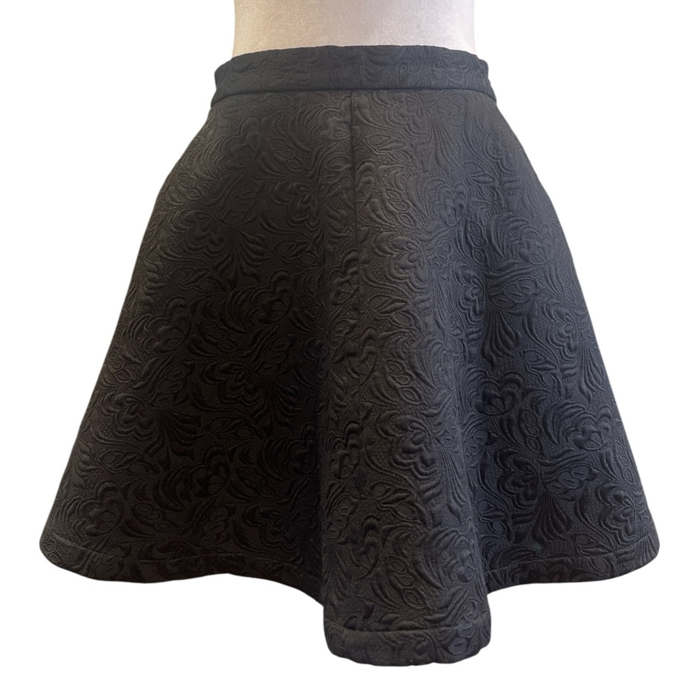 Topshop Black Embossed Jacquard Skater Mini Skirt US 6 Fit & Flare Pockets